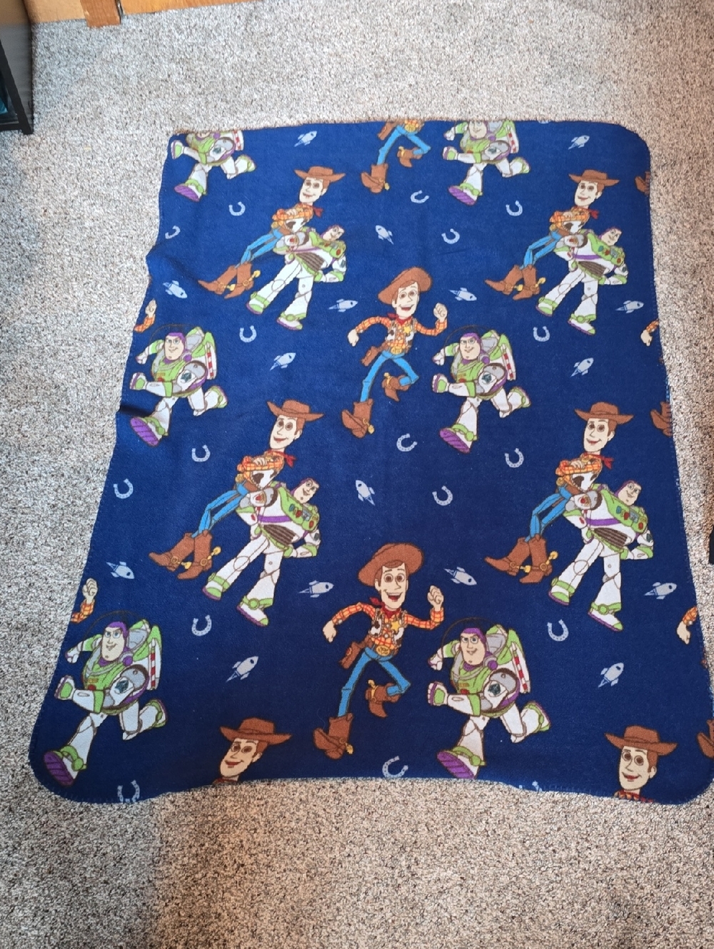 Toy Story Woody & Buzz Lightweight Throw - Navy Blue